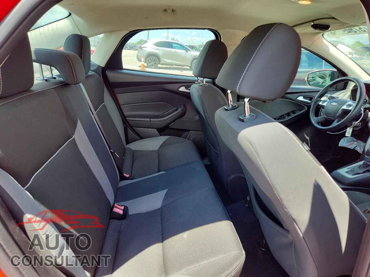 FORD FOCUS 2014 - 1FADP3F20EL428363