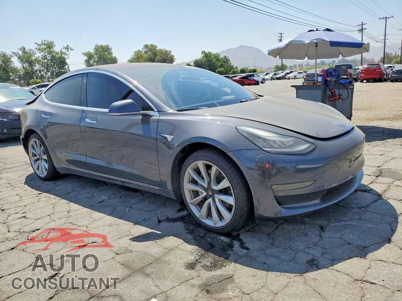 TESLA MODEL 3 2018 - 5YJ3E1EA5JF017725