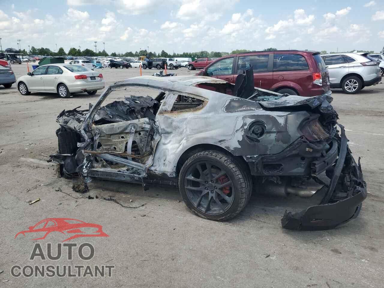 FORD MUSTANG 2020 - 1FA6P8CF7L5114885