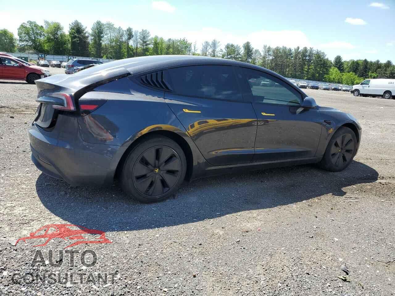 TESLA MODEL 3 2024 - 5YJ3E1EA4RF731812