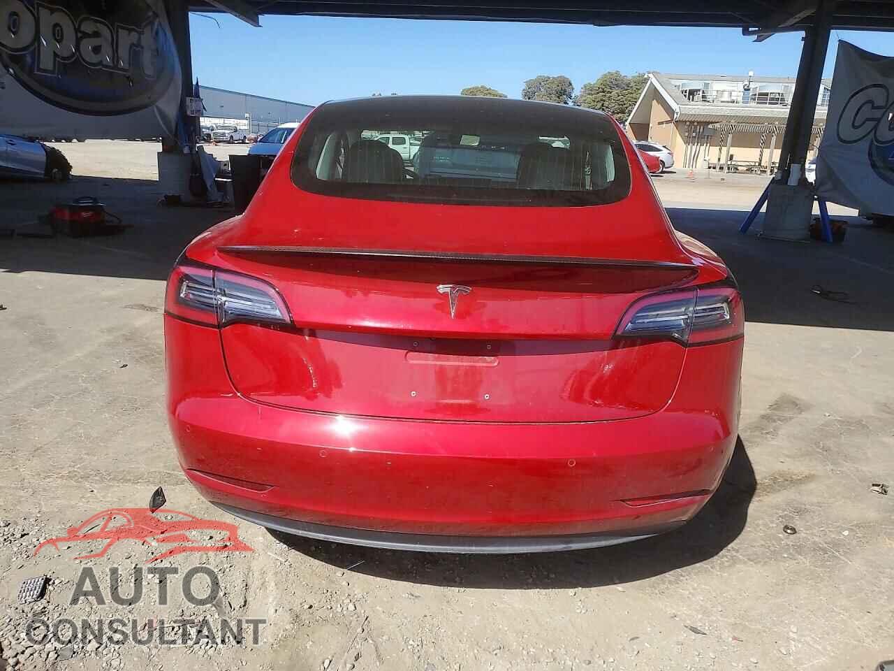 TESLA MODEL 3 2018 - 5YJ3E1EB4JF083742