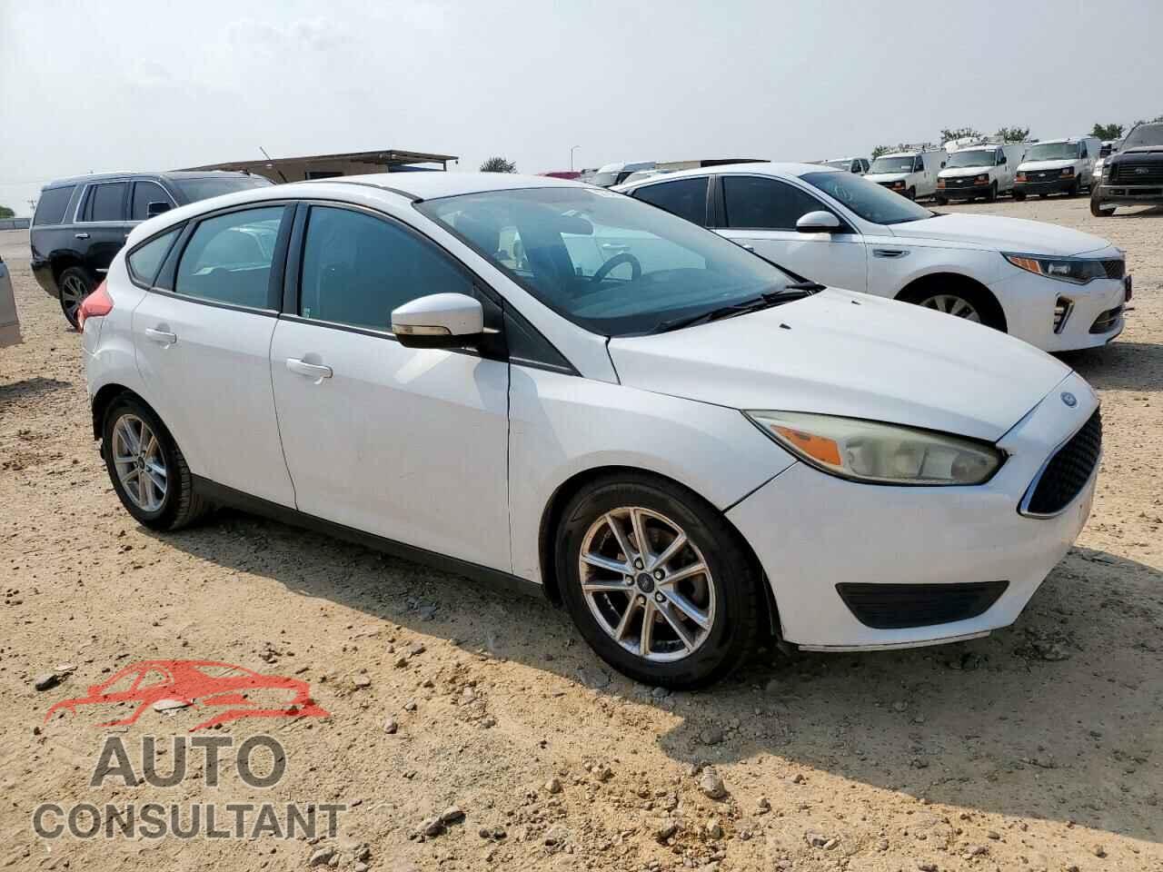 FORD FOCUS 2016 - 1FADP3K28GL244975