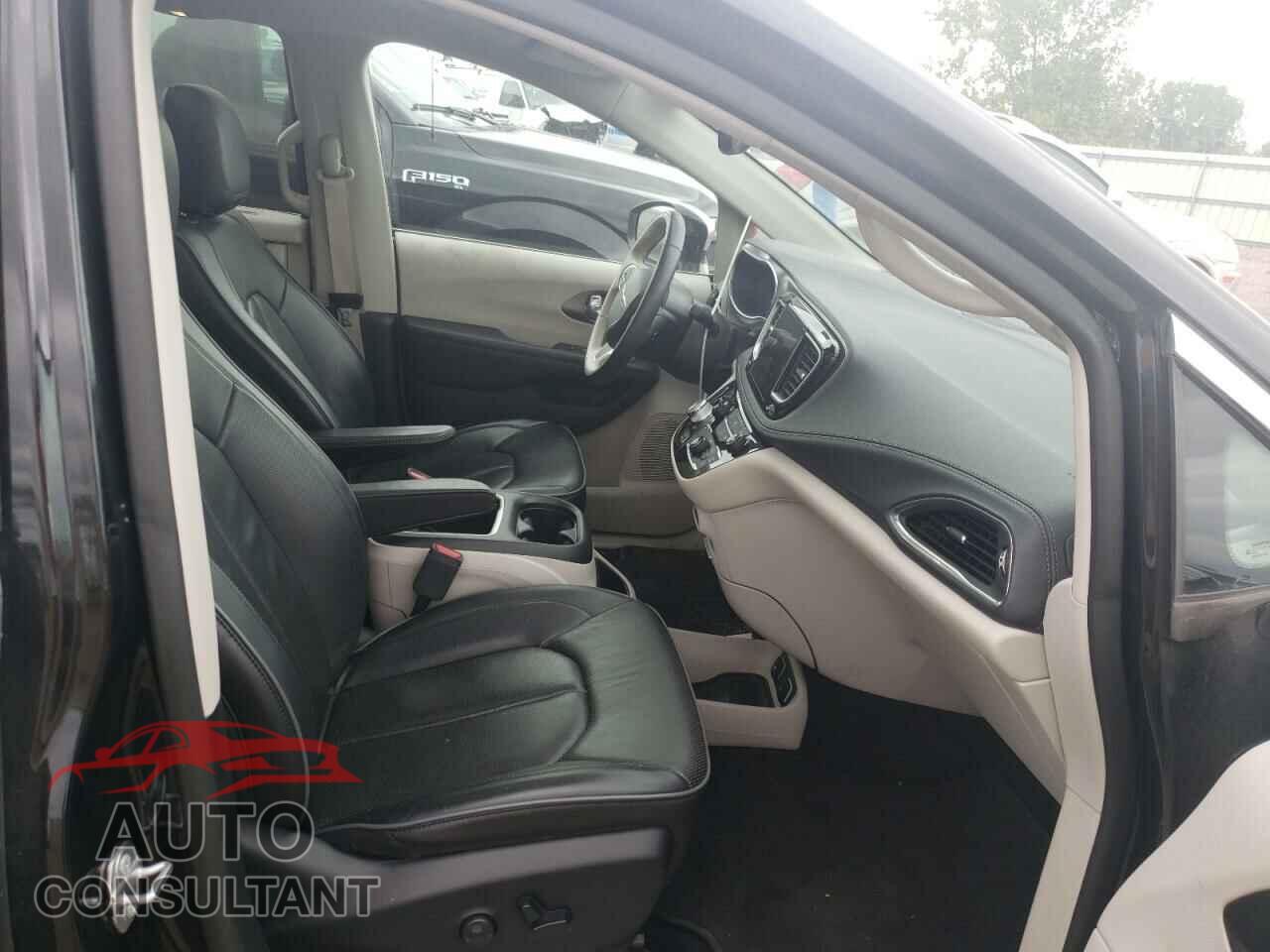 CHRYSLER PACIFICA 2019 - 2C4RC1GG3KR604822