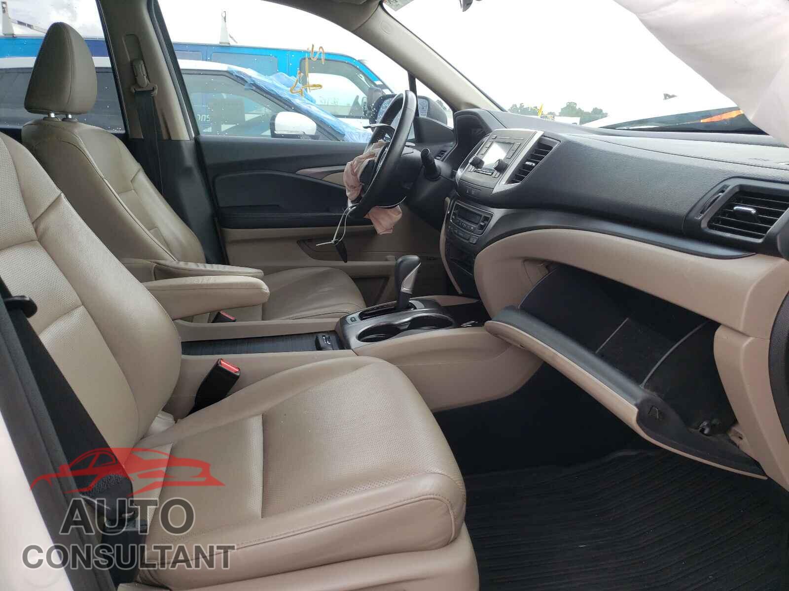 HONDA RIDGELINE 2017 - 5FPYK2F53HB010974