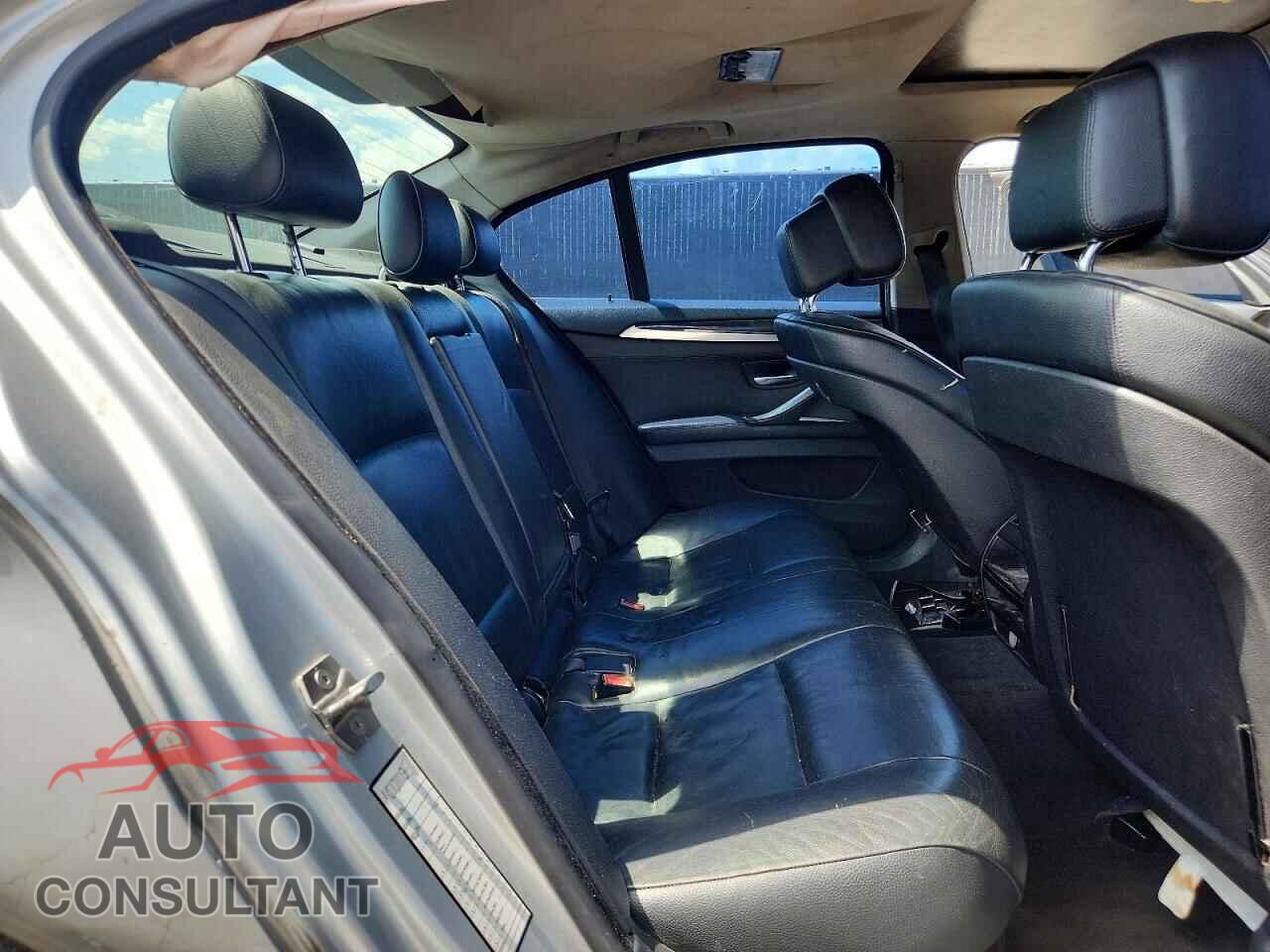 BMW 5 SERIES 2013 - WBAXG5C51DDY34756
