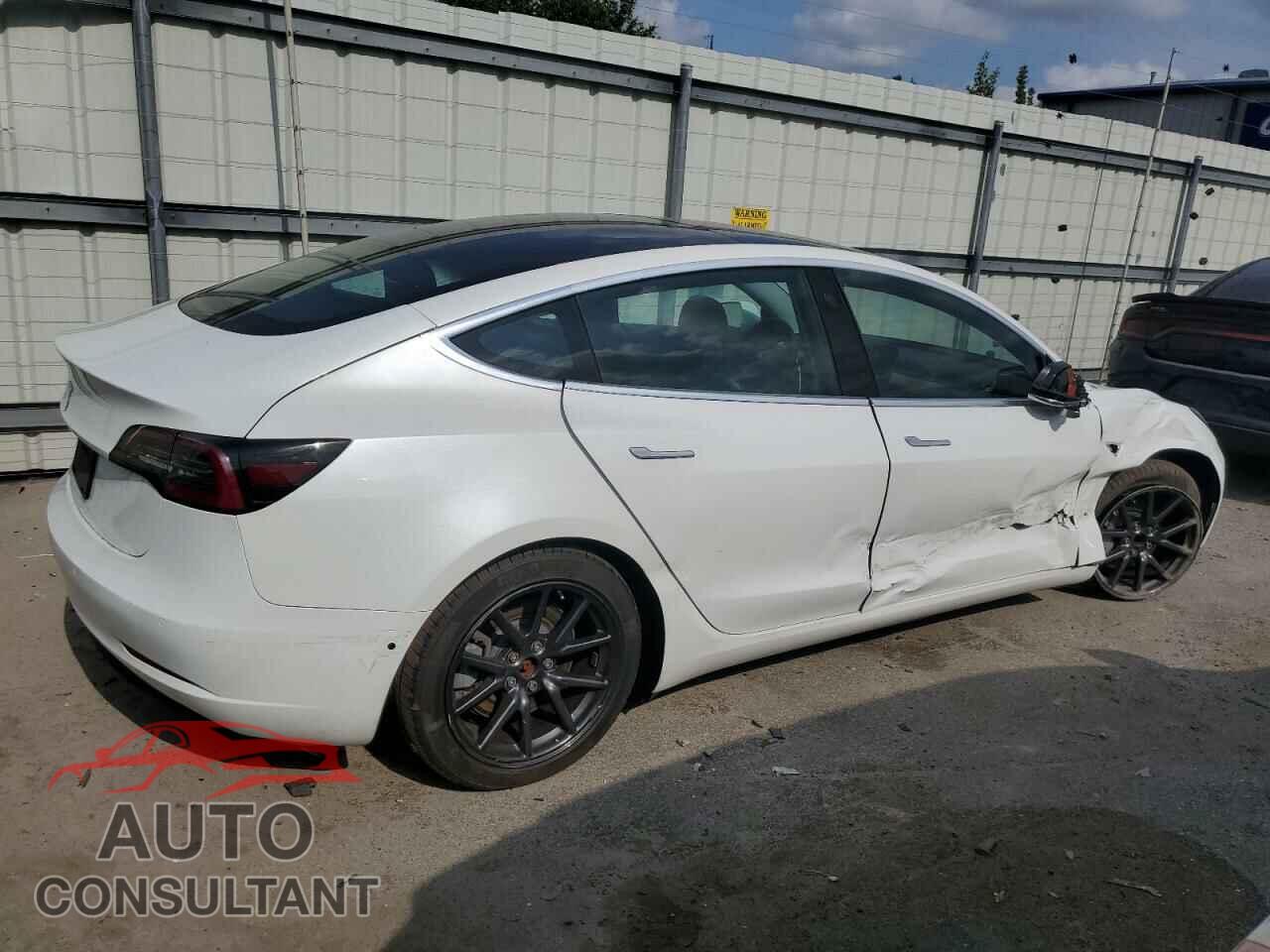 TESLA MODEL 3 2019 - 5YJ3E1EA3KF412066