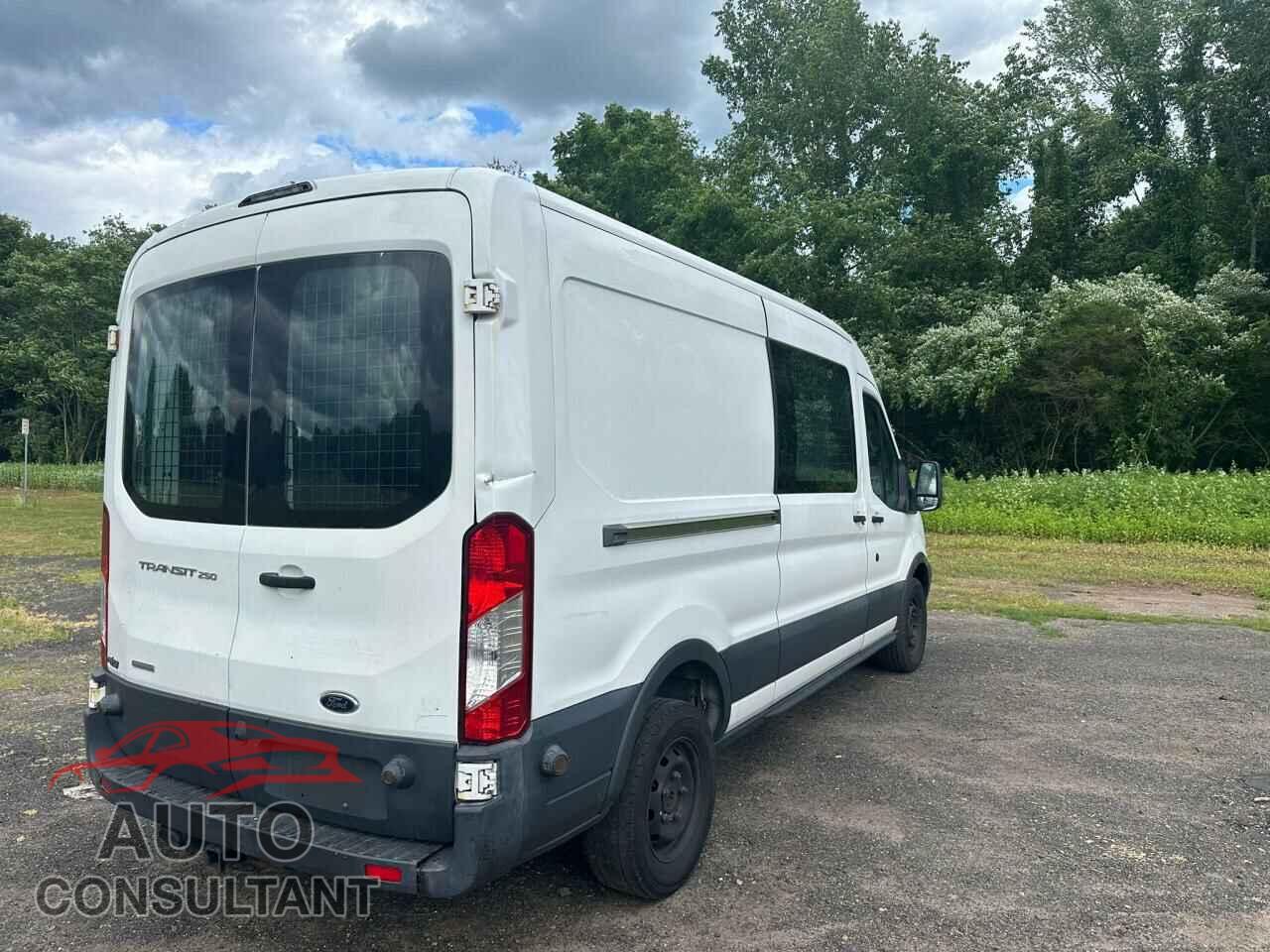 FORD TRANSIT 2016 - 1FTYR2CG8GKB40907