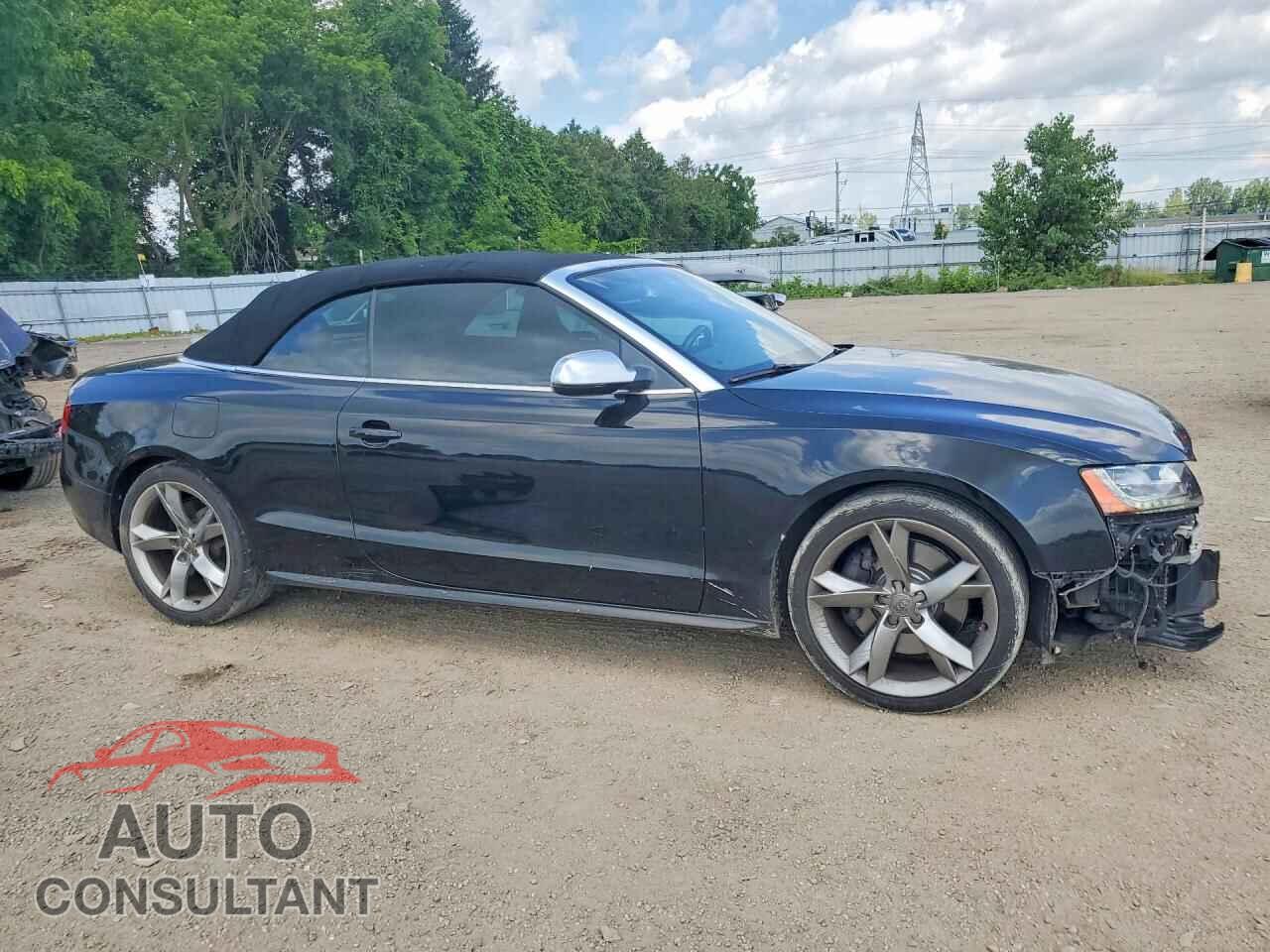 AUDI S5/RS5 2011 - WAUCGBFH3BN002183