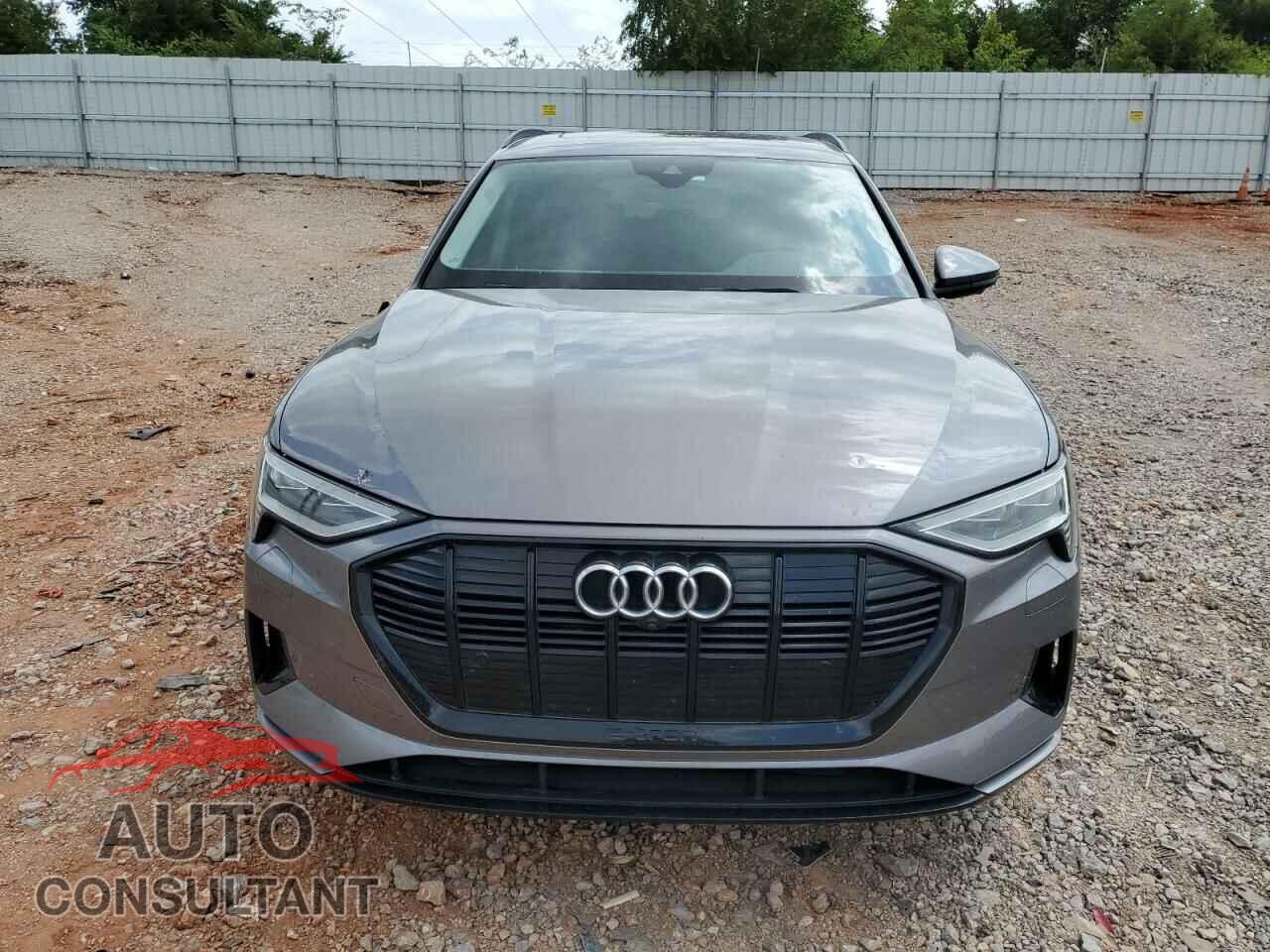 AUDI E-TRON 2021 - WA1LAAGE2MB020871
