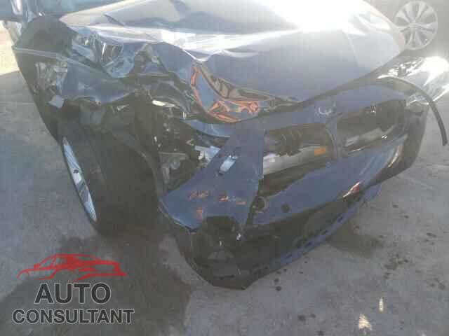 BMW 3 SERIES 2016 - WBA8E3G52GNU01101