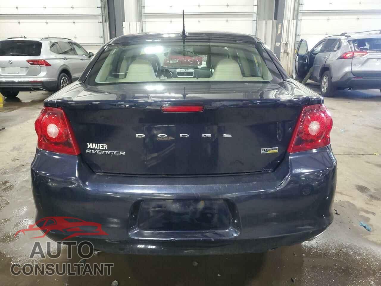 DODGE AVENGER 2011 - 1B3BD2FGXBN540976