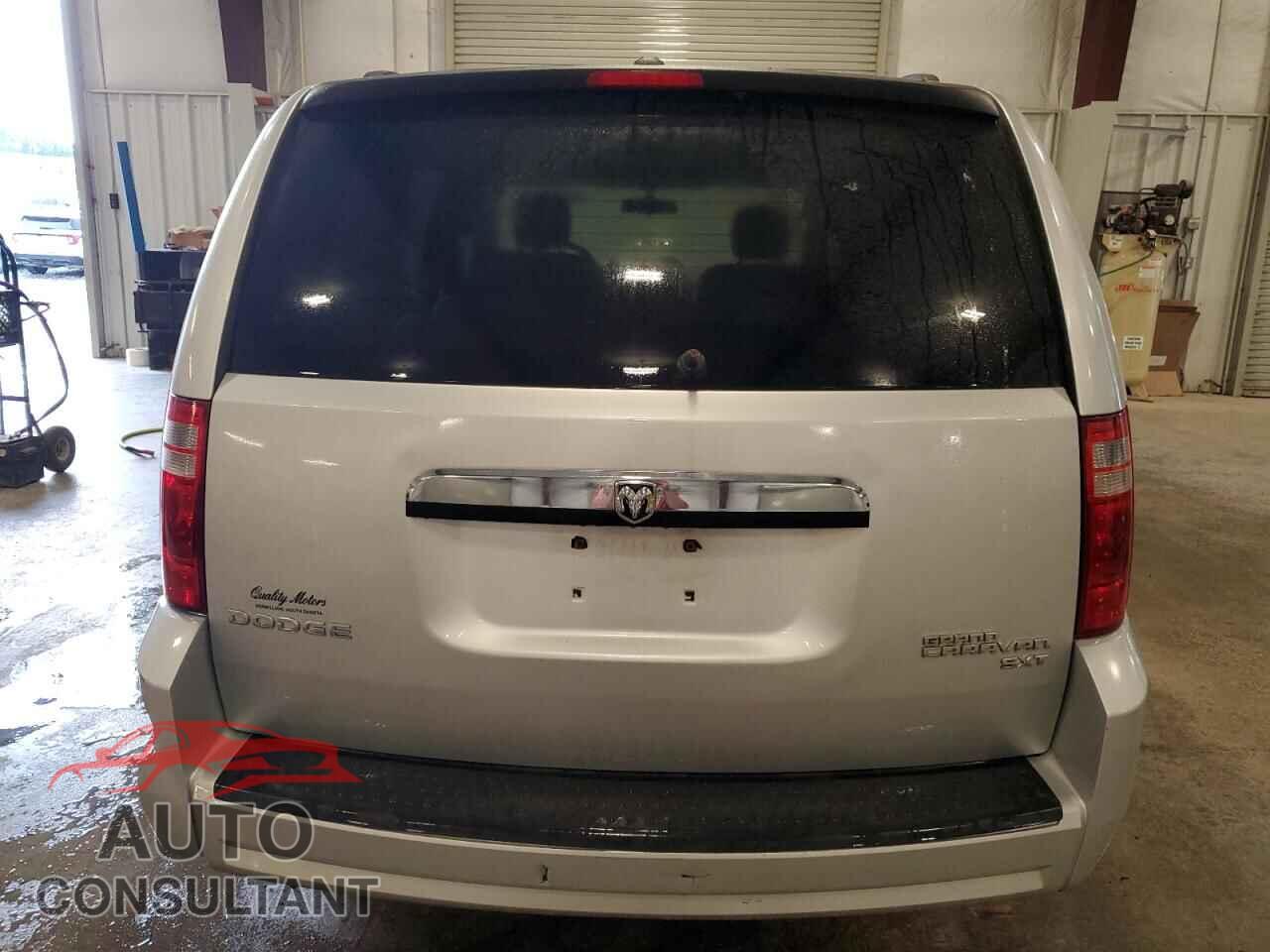 DODGE CARAVAN 2010 - 2D4RN5D17AR433821