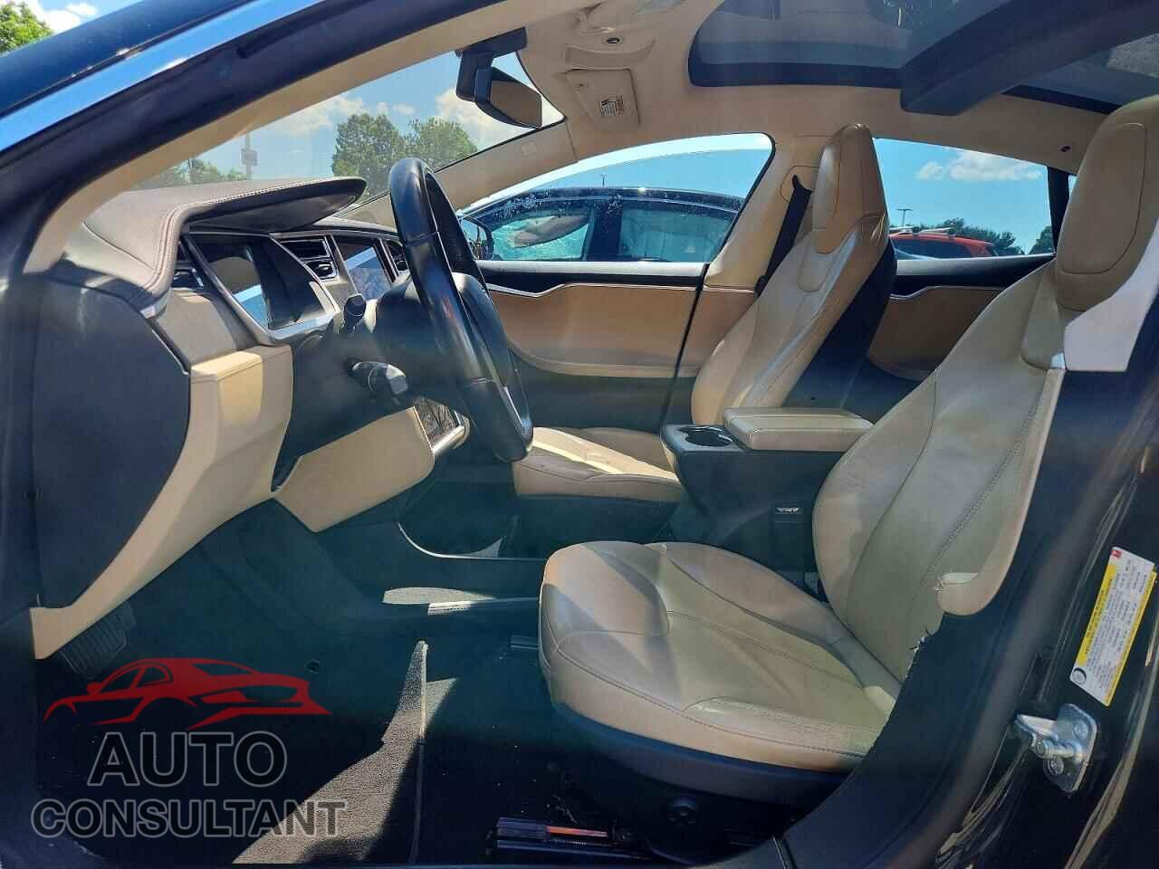 TESLA MODEL S 2013 - 5YJSA1DN5DFP09094