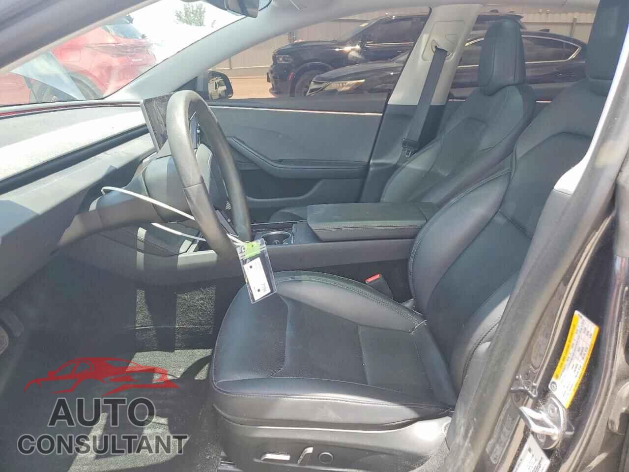 TESLA MODEL 3 2025 - 5YJ3E1EA4SF902306