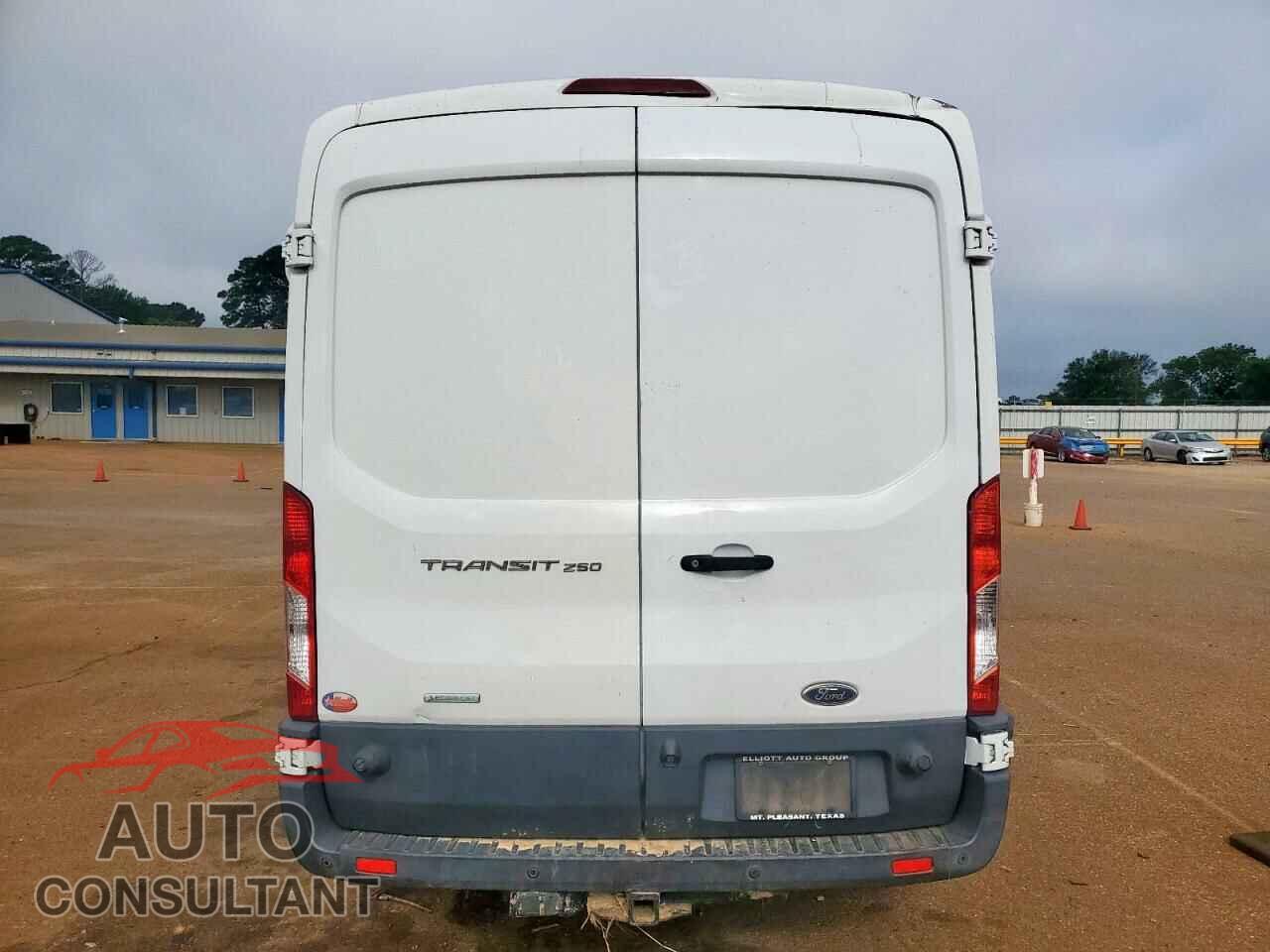 FORD TRANSIT 2016 - 1FTYR2CG6GKB17724