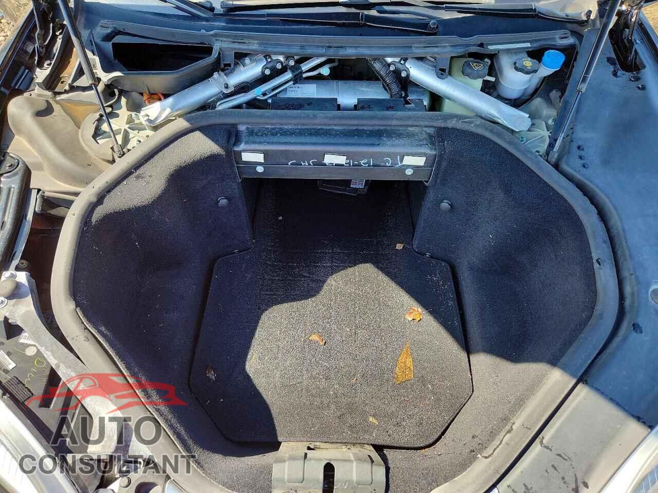 TESLA MODEL S 2013 - 5YJSA1BG5DFP03896