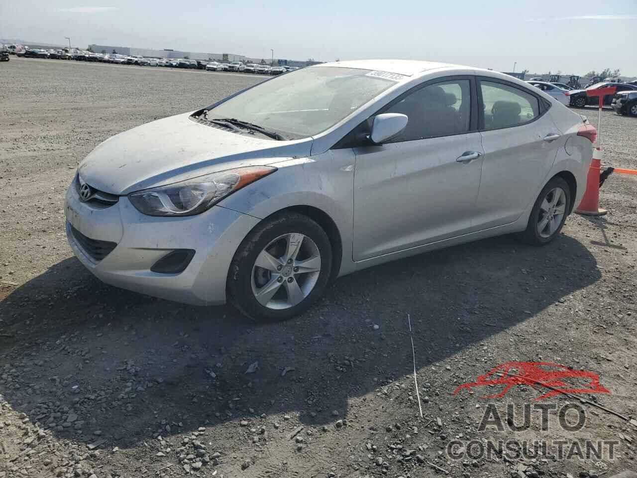HYUNDAI ELANTRA 2013 - KMHDH4AE9DU726235