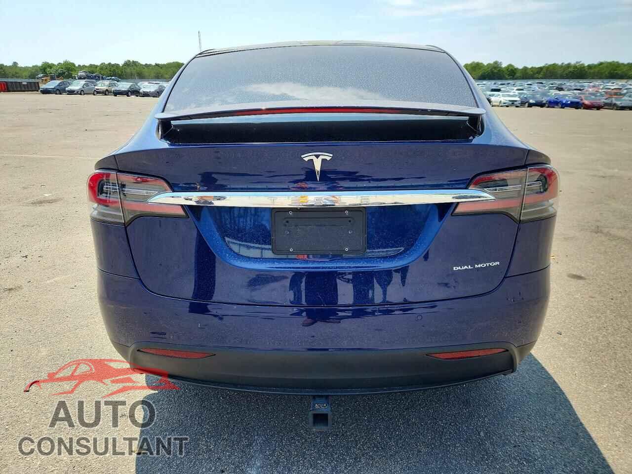 TESLA MODEL X 2020 - 5YJXCBE2XLF233529