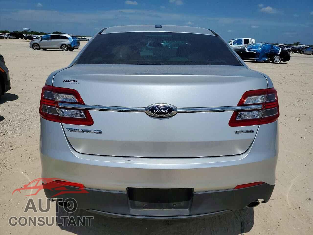 FORD TAURUS 2016 - 1FAHP2D8XGG149128