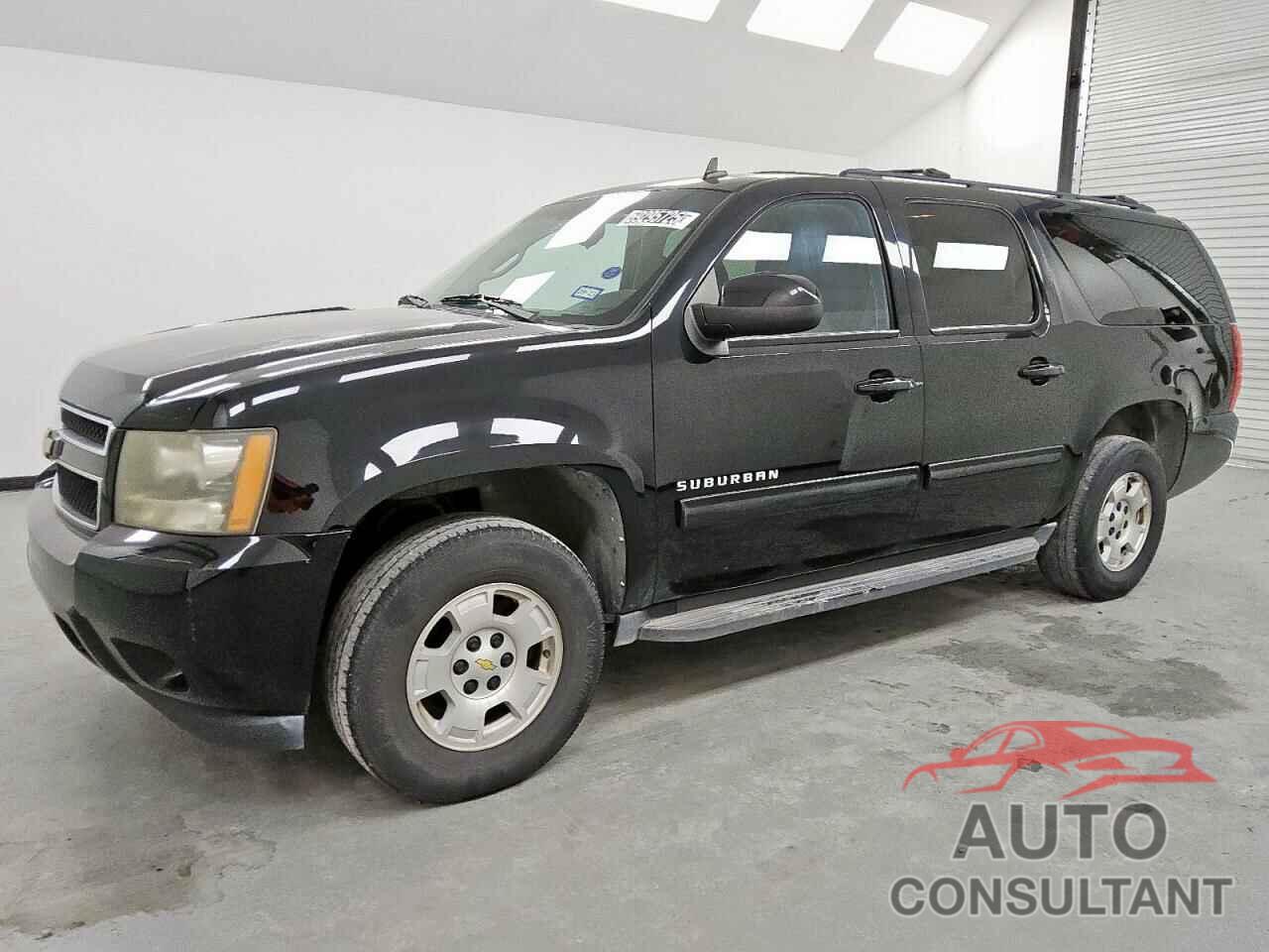 CHEVROLET SUBURBAN 2011 - 1GNSCHE03BR345018