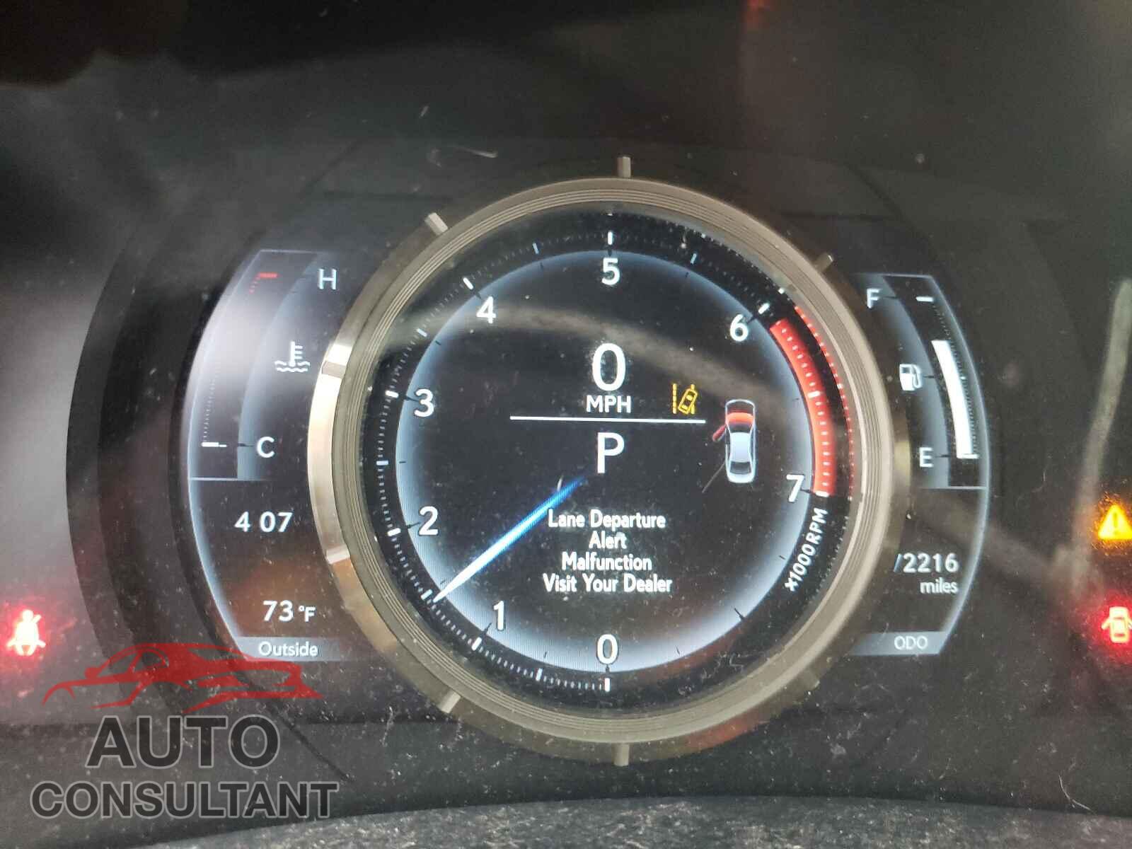 LEXUS IS 2017 - JTHBA1D22H5061094