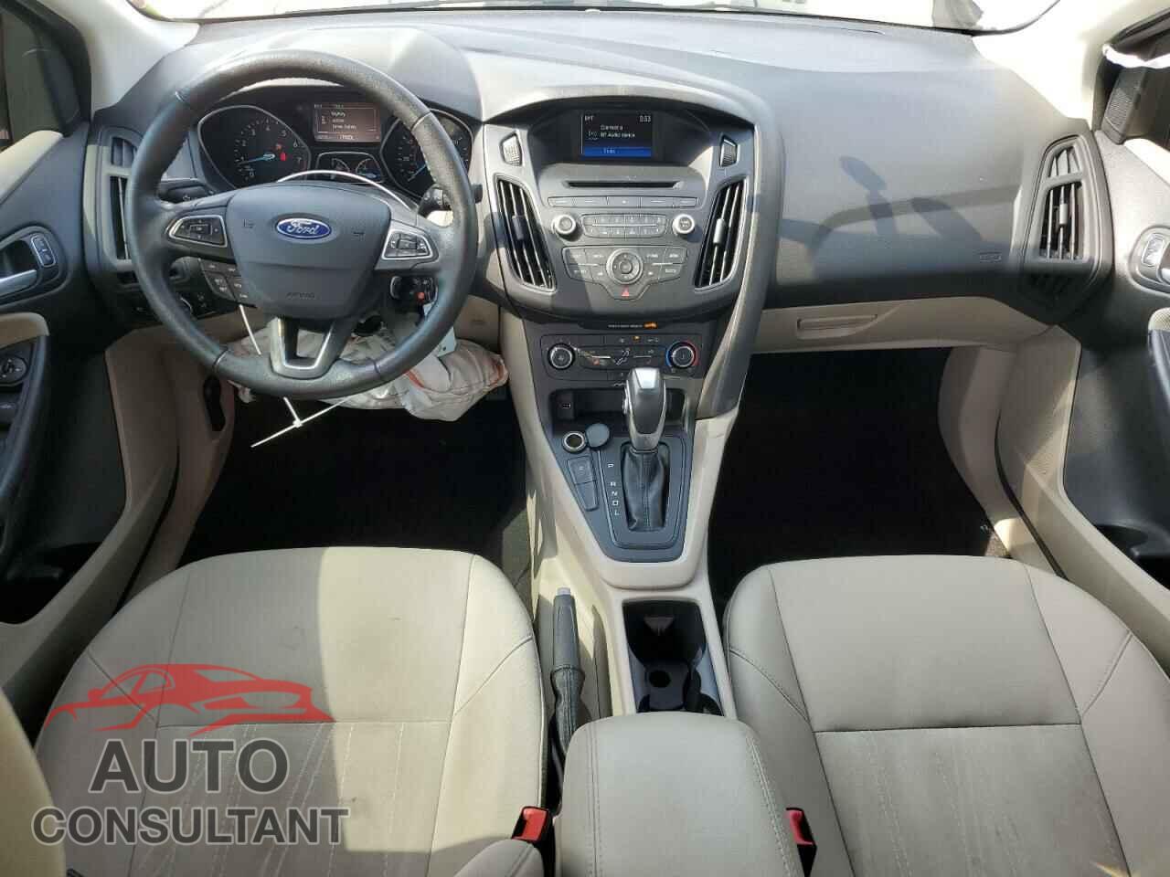 FORD FOCUS 2015 - 1FADP3F23FL280209