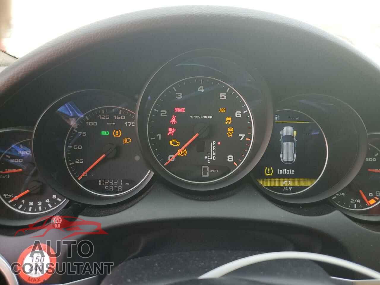 PORSCHE CAYENNE 2016 - WP1AA2A26GLA09807
