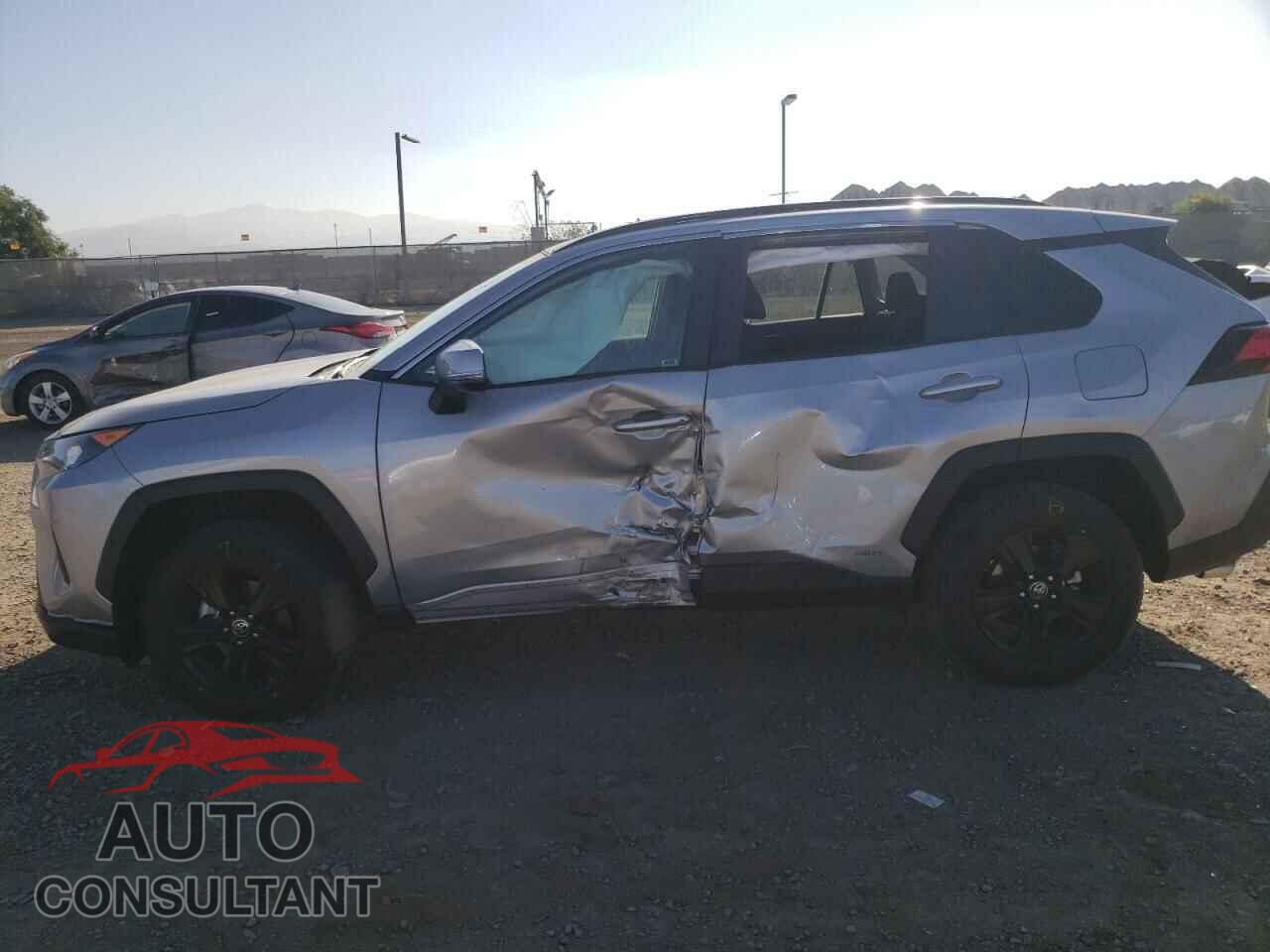 TOYOTA RAV4 2022 - 2T3MWRFV7NW143473