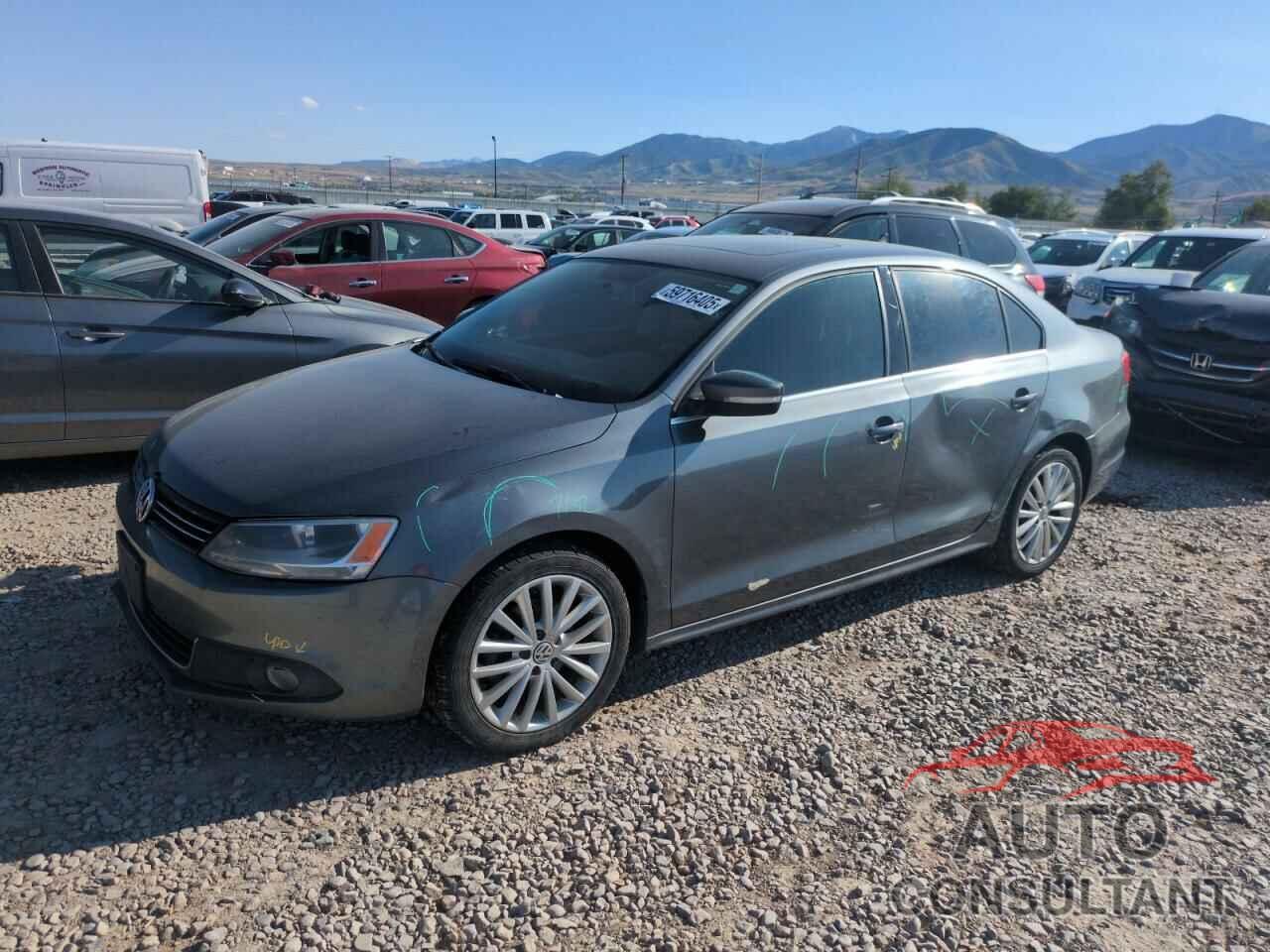 VOLKSWAGEN JETTA 2013 - 3VWLL7AJ5DM256459