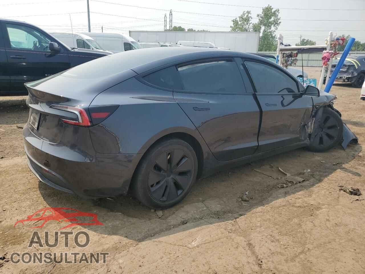 TESLA MODEL 3 2024 - 5YJ3E1EA9RF724709