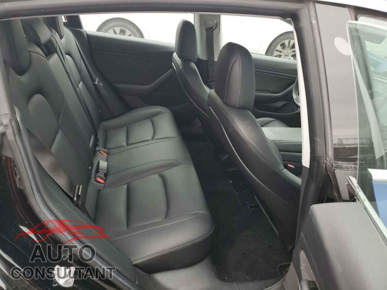 TESLA MODEL 3 2018 - 5YJ3E1EA1JF036286
