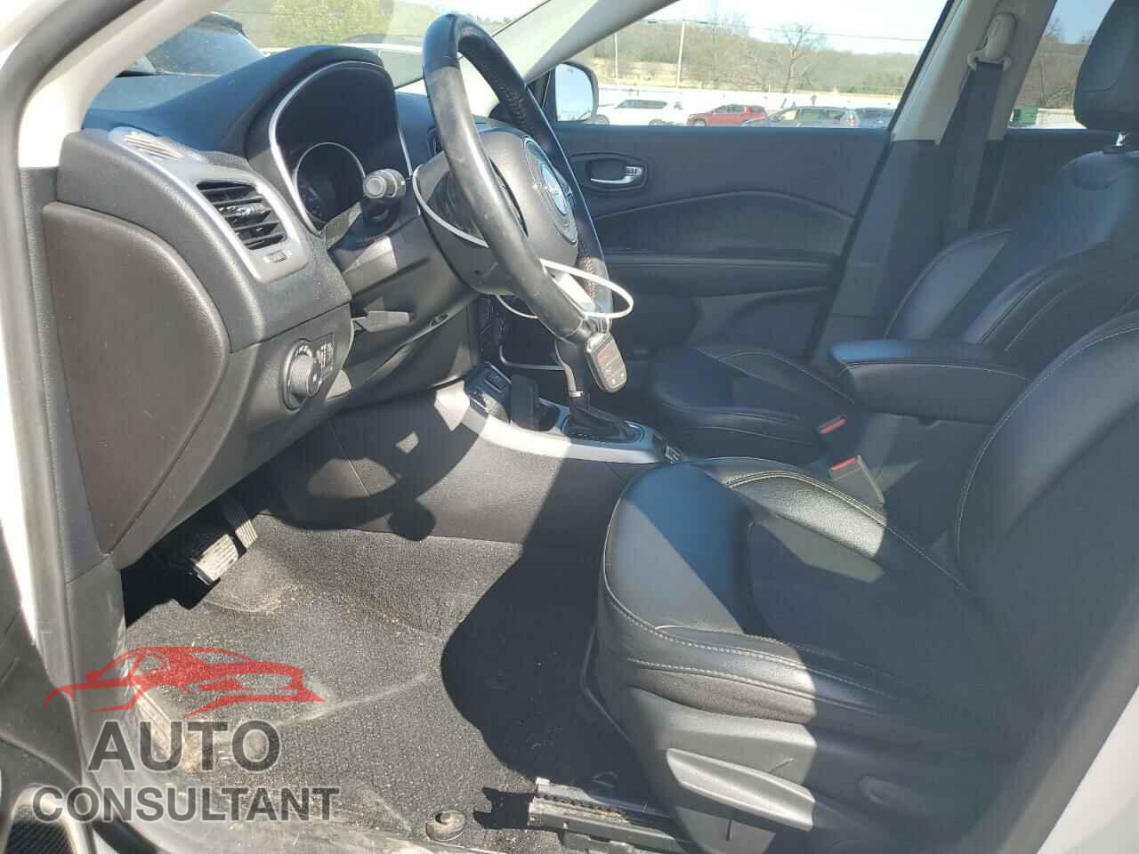 JEEP COMPASS 2020 - 3C4NJCBB6LT153119