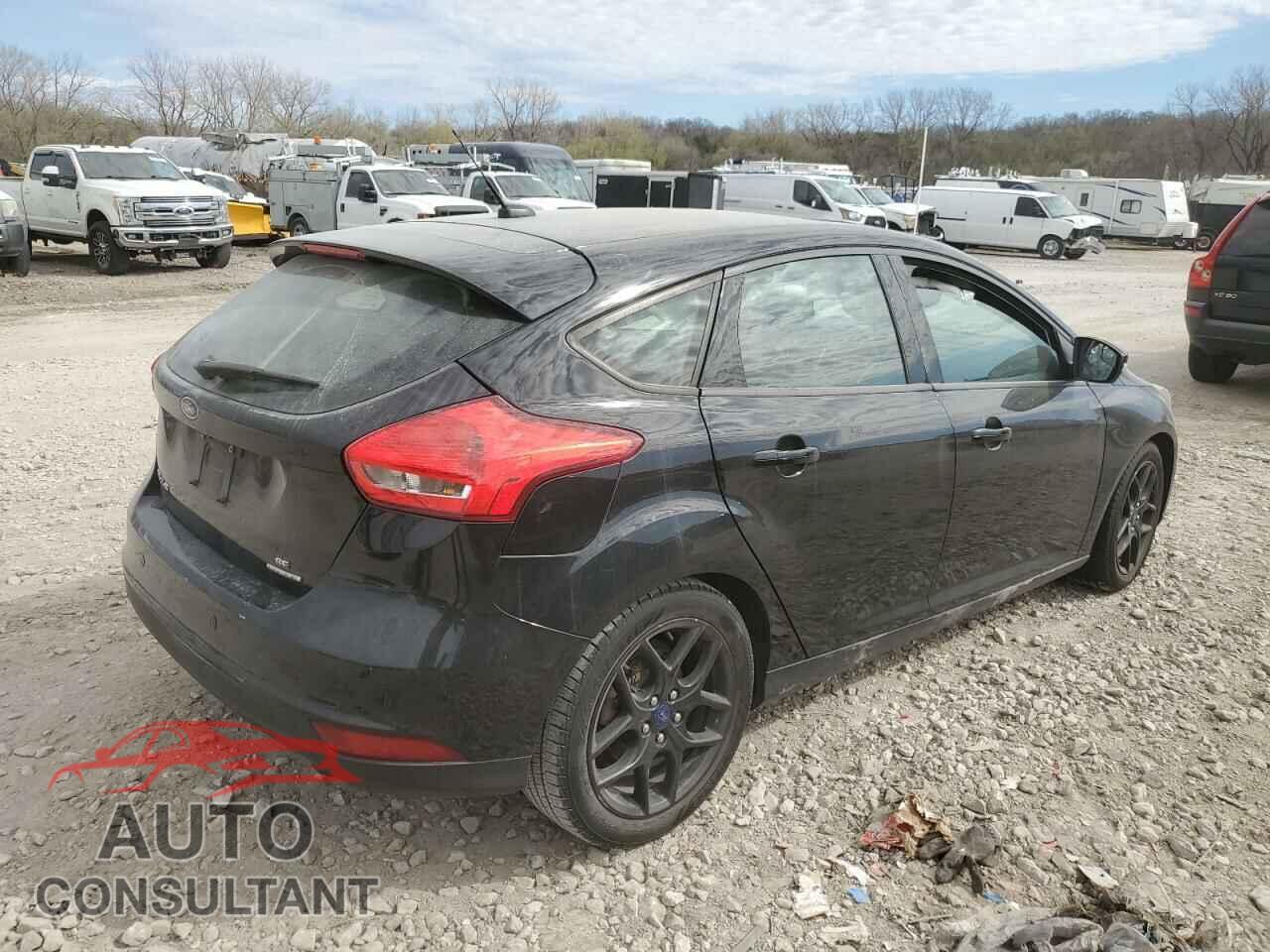 FORD FOCUS 2016 - 1FADP3K20GL344052
