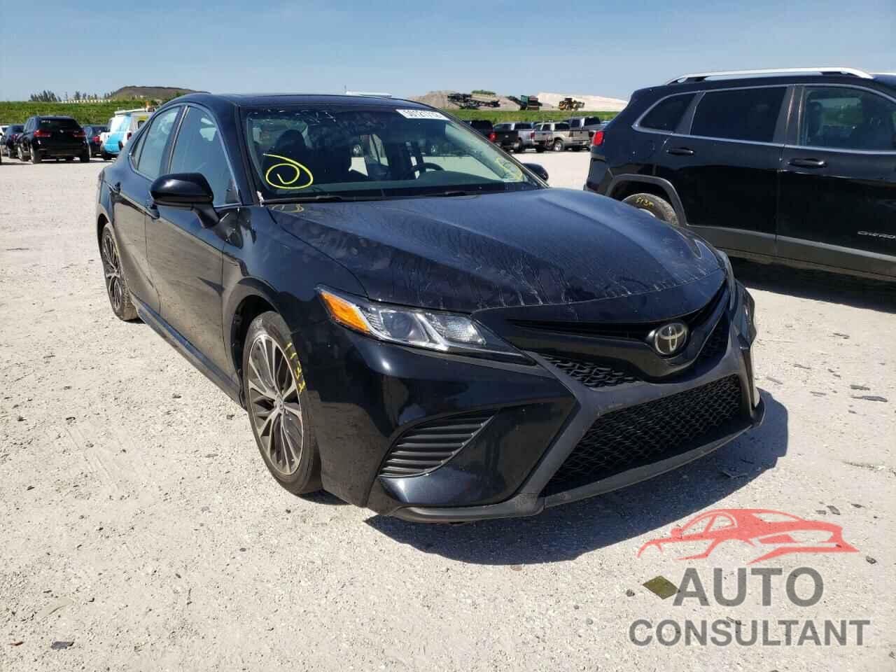 TOYOTA CAMRY 2018 - 4T1B11HKXJU056874