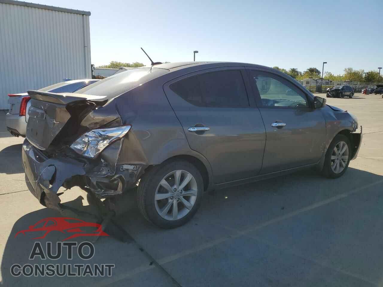 NISSAN VERSA 2017 - 3N1CN7AP9HL804673
