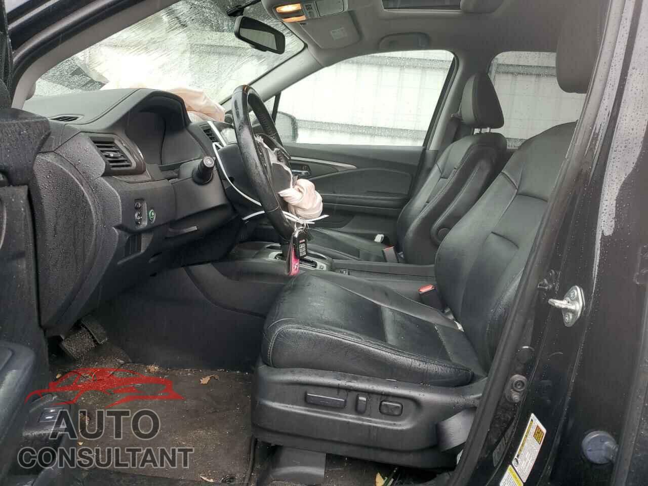 HONDA PILOT 2016 - 5FNYF6H54GB012331