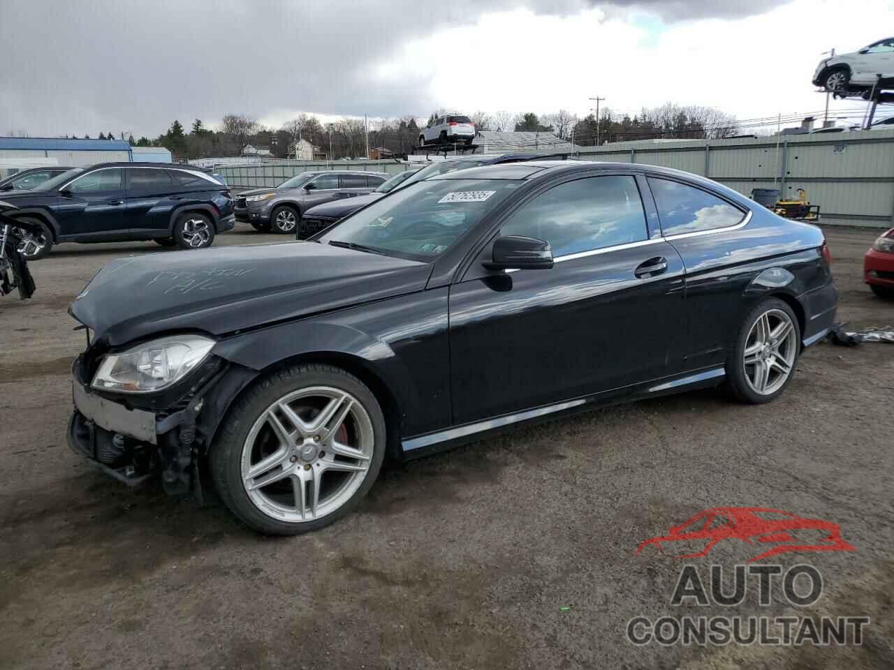 MERCEDES-BENZ C-CLASS 2013 - WDDGJ4HB3DG031478