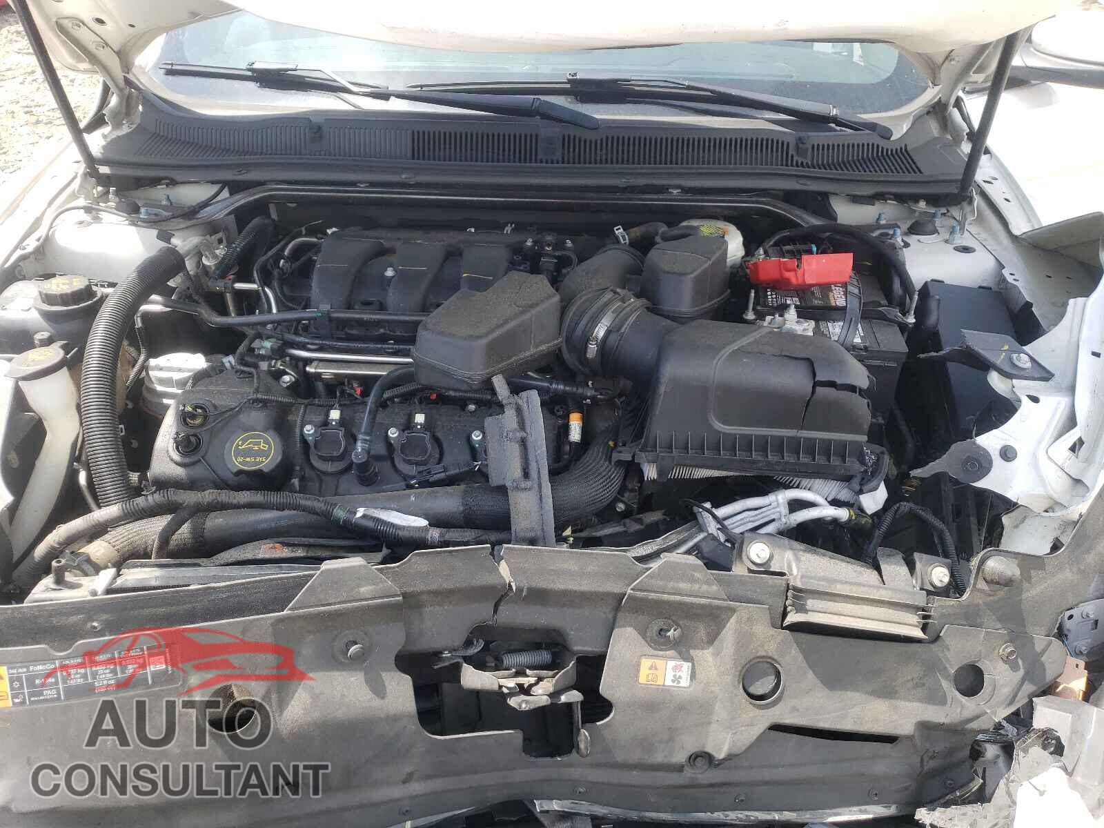 FORD TAURUS 2016 - 1FAHP2E85GG142831