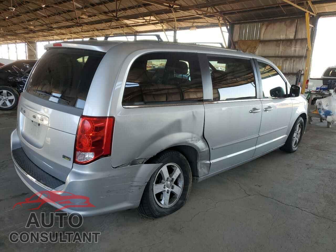DODGE CARAVAN 2011 - 2D4RN5DG8BR679525