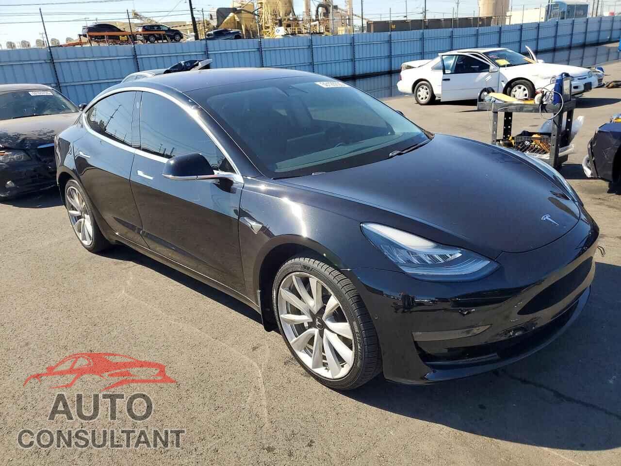 TESLA MODEL 3 2018 - 5YJ3E1EA8JF071049