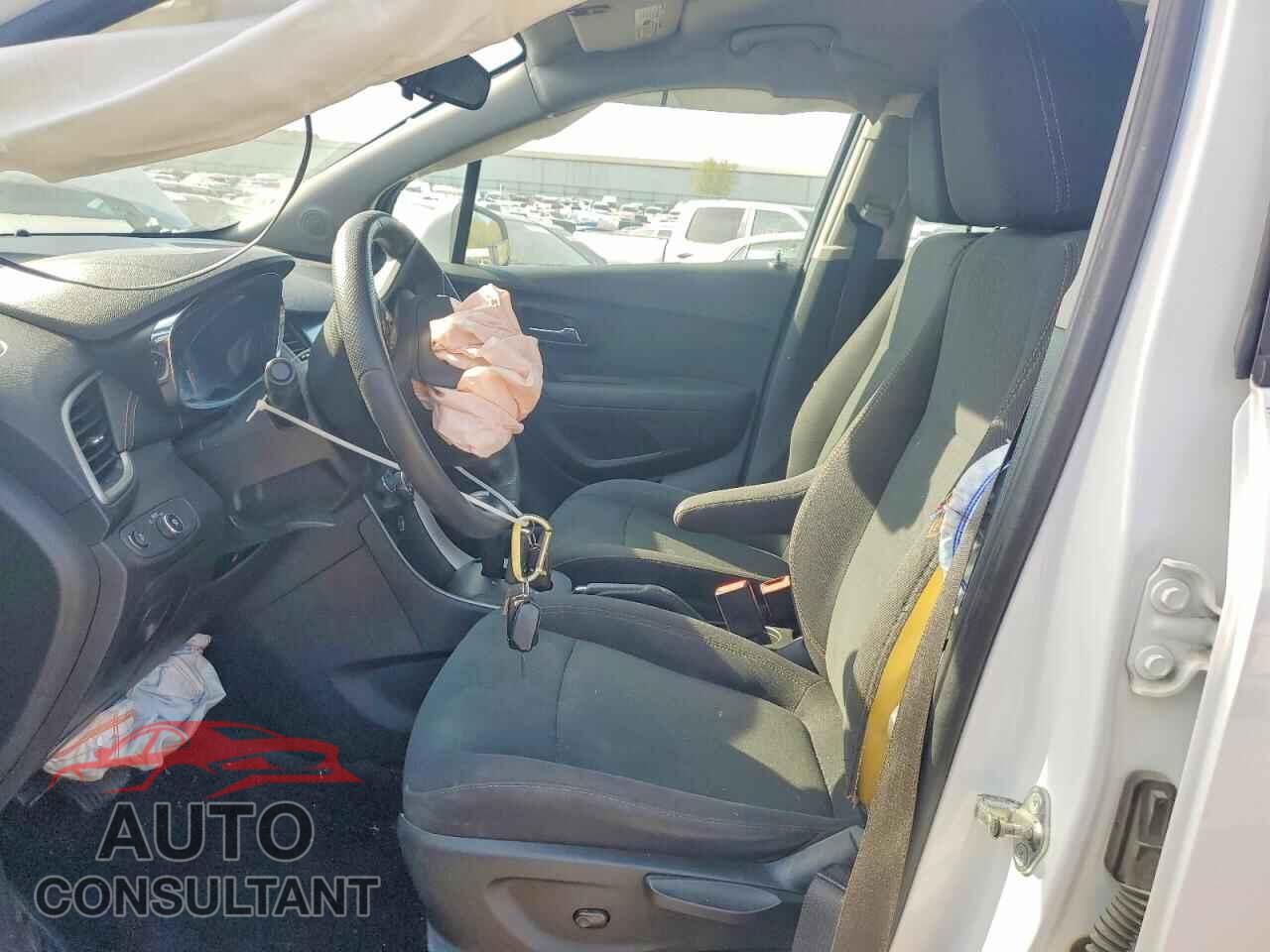 CHEVROLET TRAX 2017 - 3GNCJKSB6HL247355