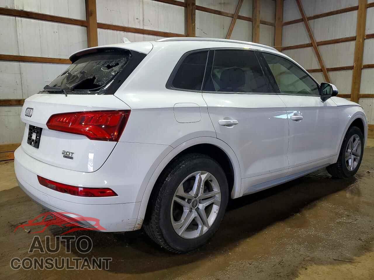 AUDI Q5 2018 - WA1ANAFY5J2004652