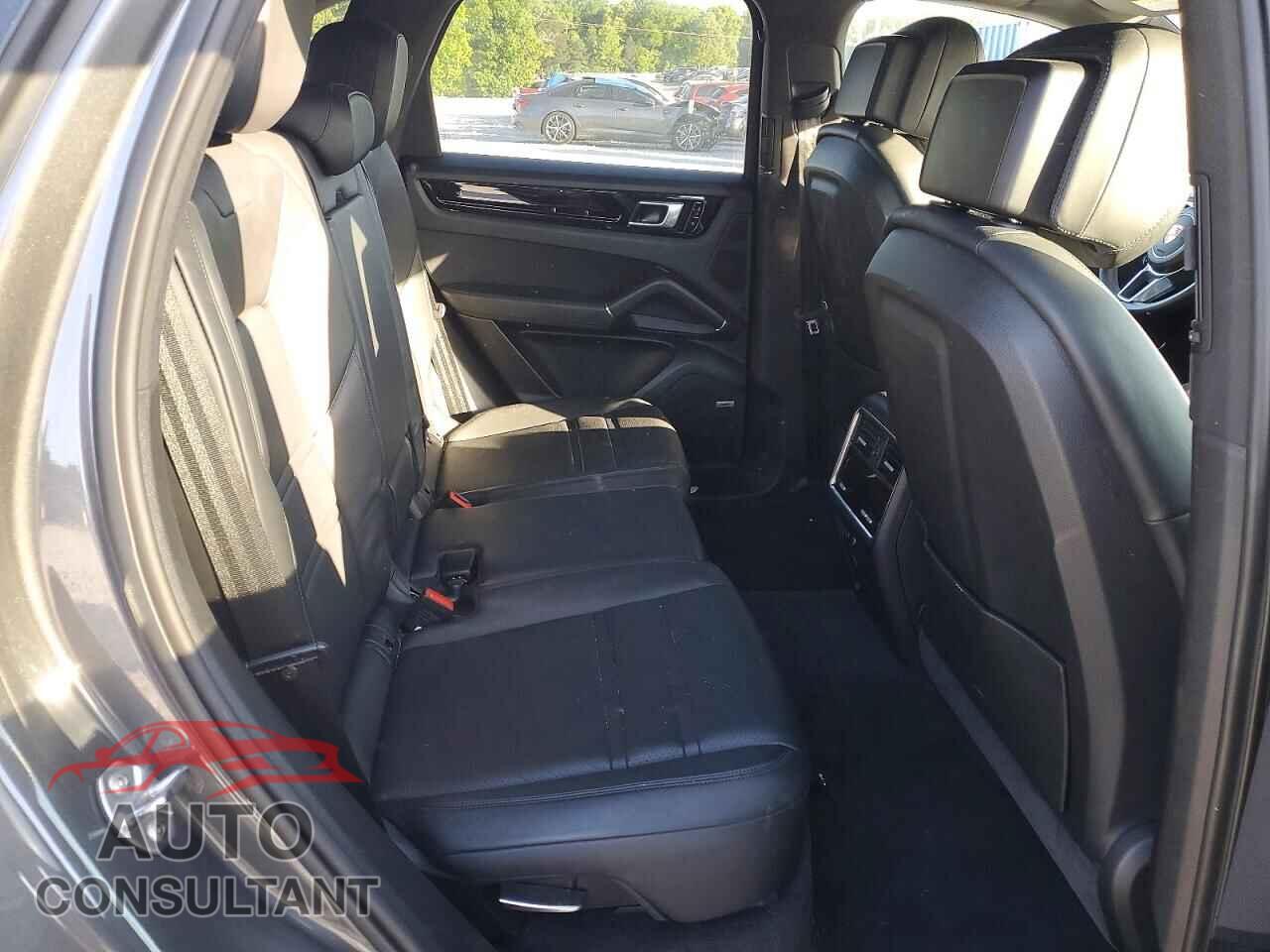 PORSCHE CAYENNE 2019 - WP1AA2AY6KDA13542