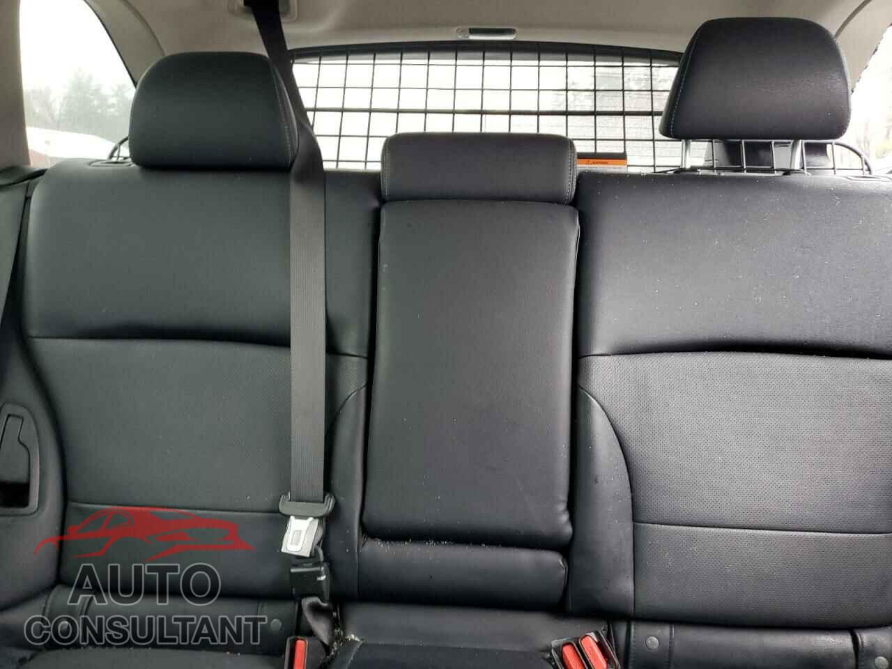 SUBARU OUTBACK 2017 - 4S4BSANC3H3348957