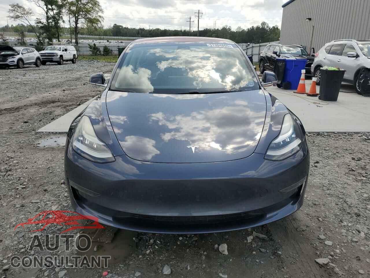 TESLA MODEL 3 2018 - 5YJ3E1EA3JF009509