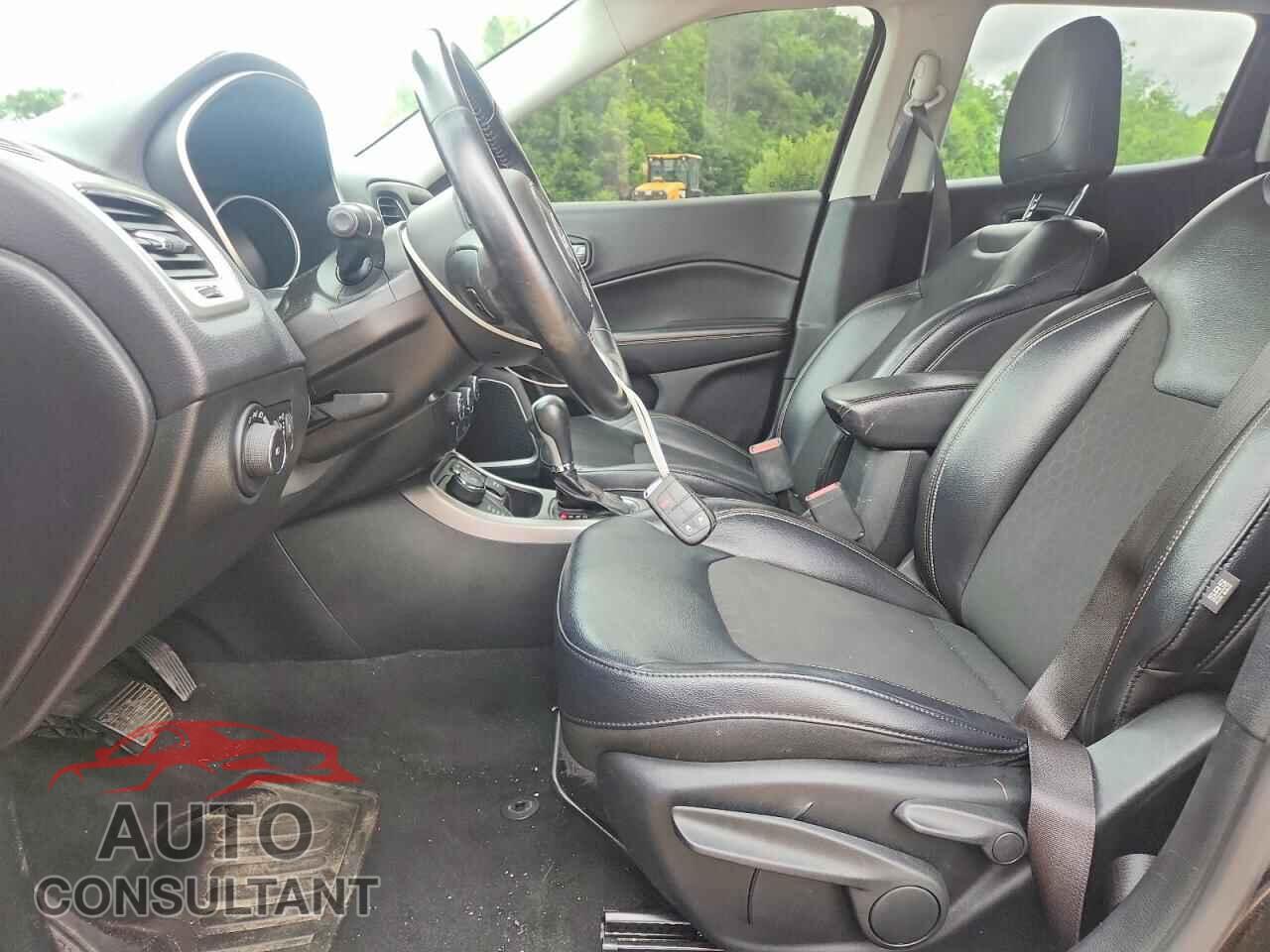 JEEP COMPASS 2017 - 3C4NJDBB8HT679992