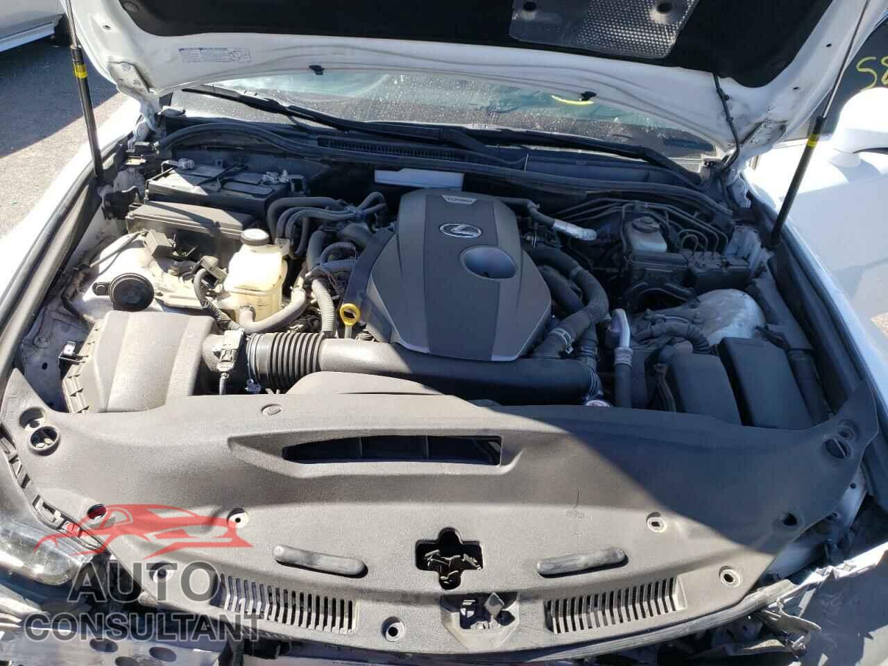 LEXUS IS 2018 - JTHBA1D2XJ5069272
