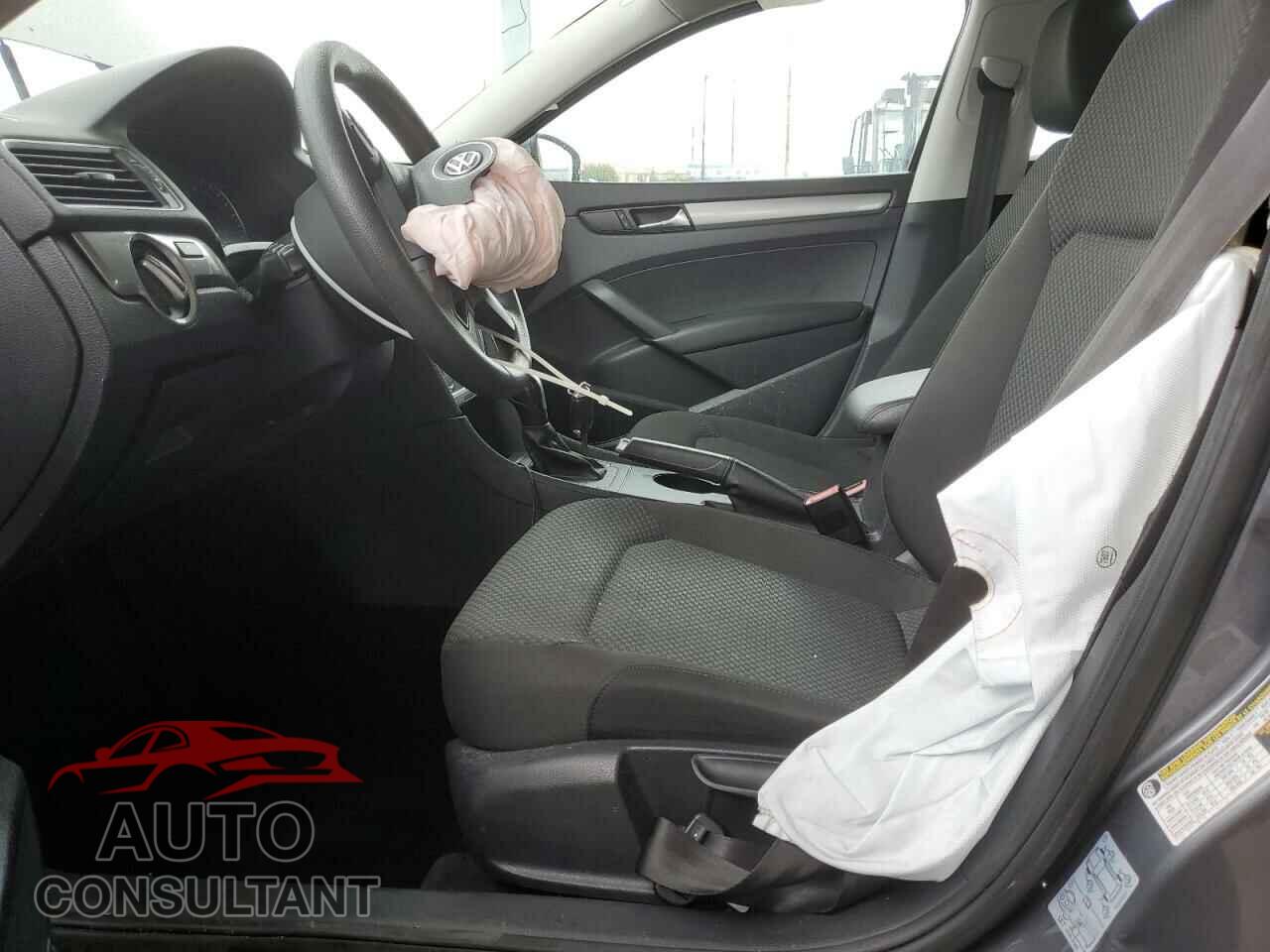 VOLKSWAGEN PASSAT 2014 - 1VWAP7A36EC002386