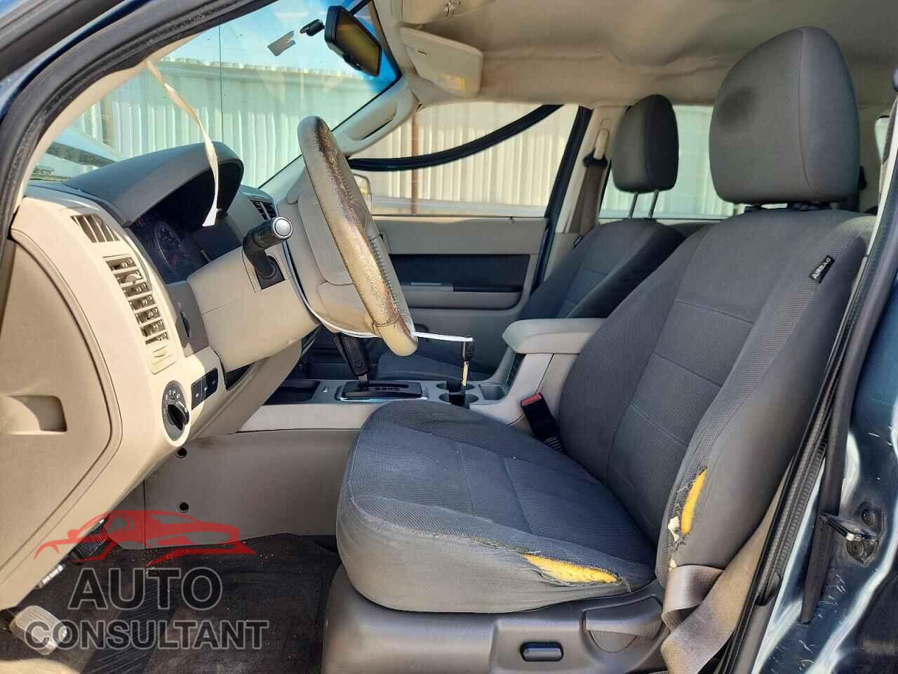 FORD ESCAPE 2010 - 1FMCU0D7XAKB28711