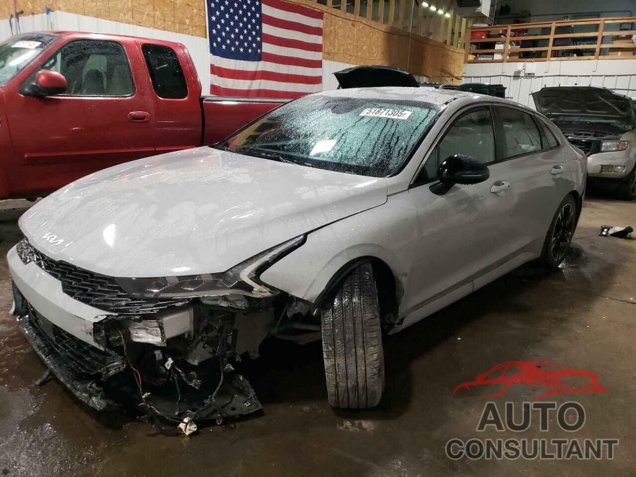 KIA K5 2023 - 5XXG64J28PG216594